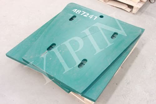 Guard plates and side plates for  jaw crushers